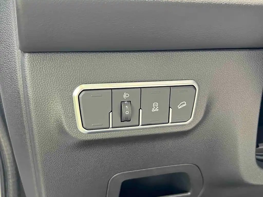 HAVAL M6 2023 PLUS 1.5T DCT精英 SMART LINK TYPE — фото 17
