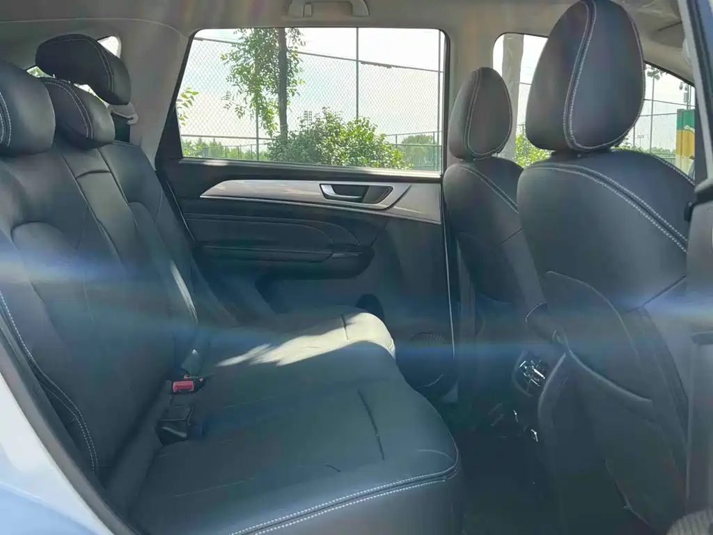 HAVAL M6 2023 PLUS 1.5T DCT精英 SMART LINK TYPE — фото 9