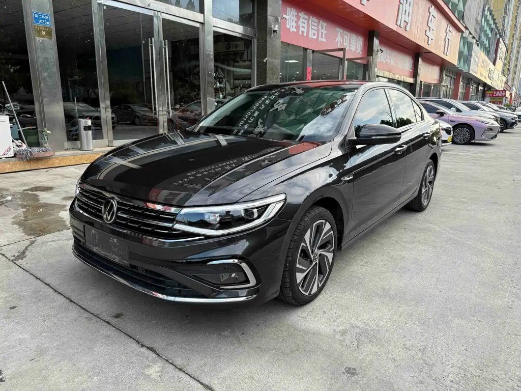 VOLKSWAGEN BORA 2023 300TSI DSG尊行 EDITION — фото 1