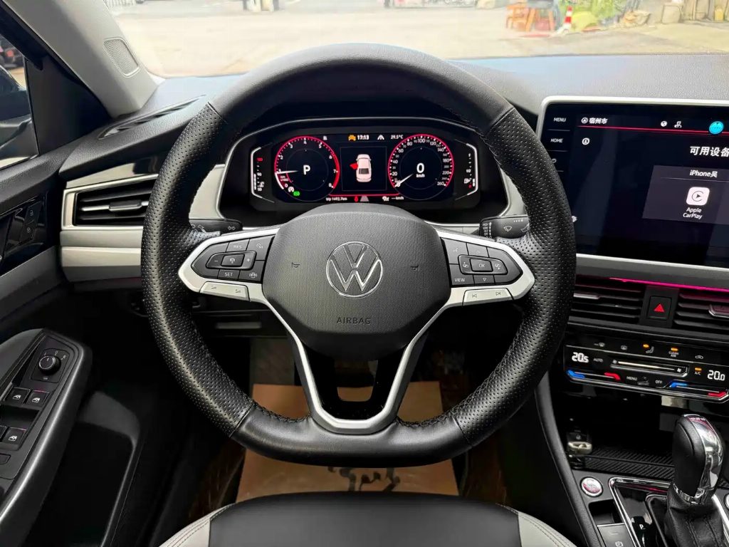 VOLKSWAGEN BORA 2023 300TSI DSG尊行 EDITION — фото 9