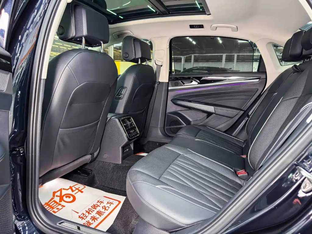 VOLKSWAGEN PASSAT 2022 330TSI 星空 PREMIUM EDITION — фото 13
