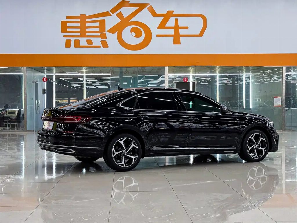 VOLKSWAGEN PASSAT 2022 330TSI 星空 PREMIUM EDITION — фото 24