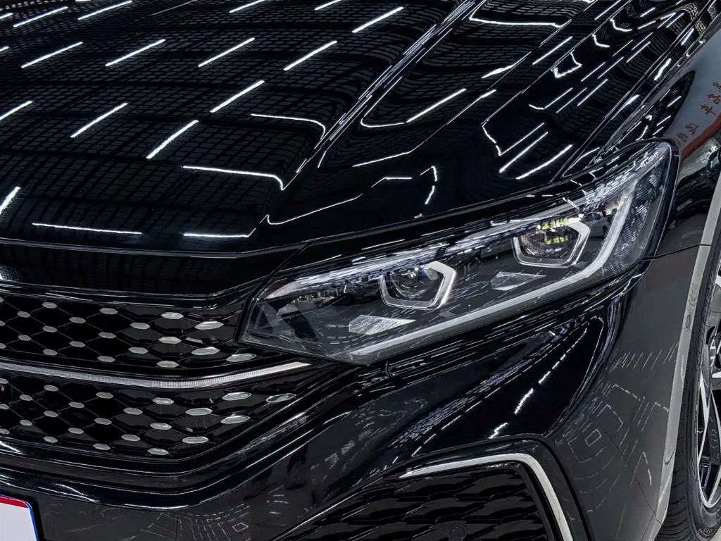 VOLKSWAGEN PASSAT 2022 330TSI 星空 PREMIUM EDITION — фото 4