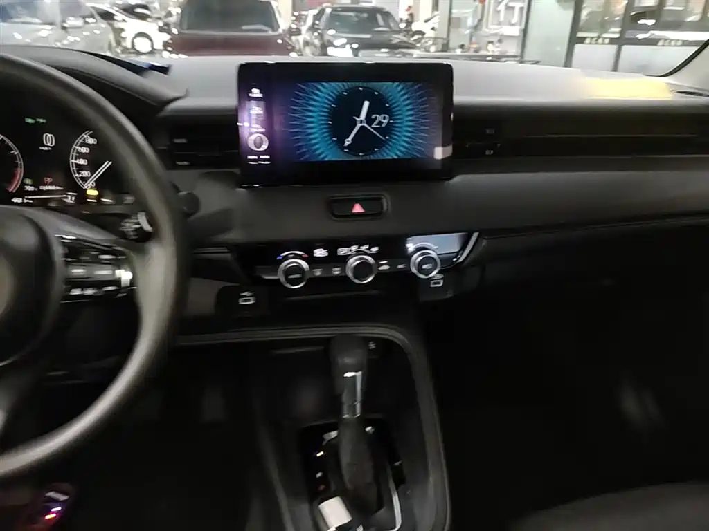 HONDA VEZEL 2023 1.5L CVT TECH EDITION — фото 13