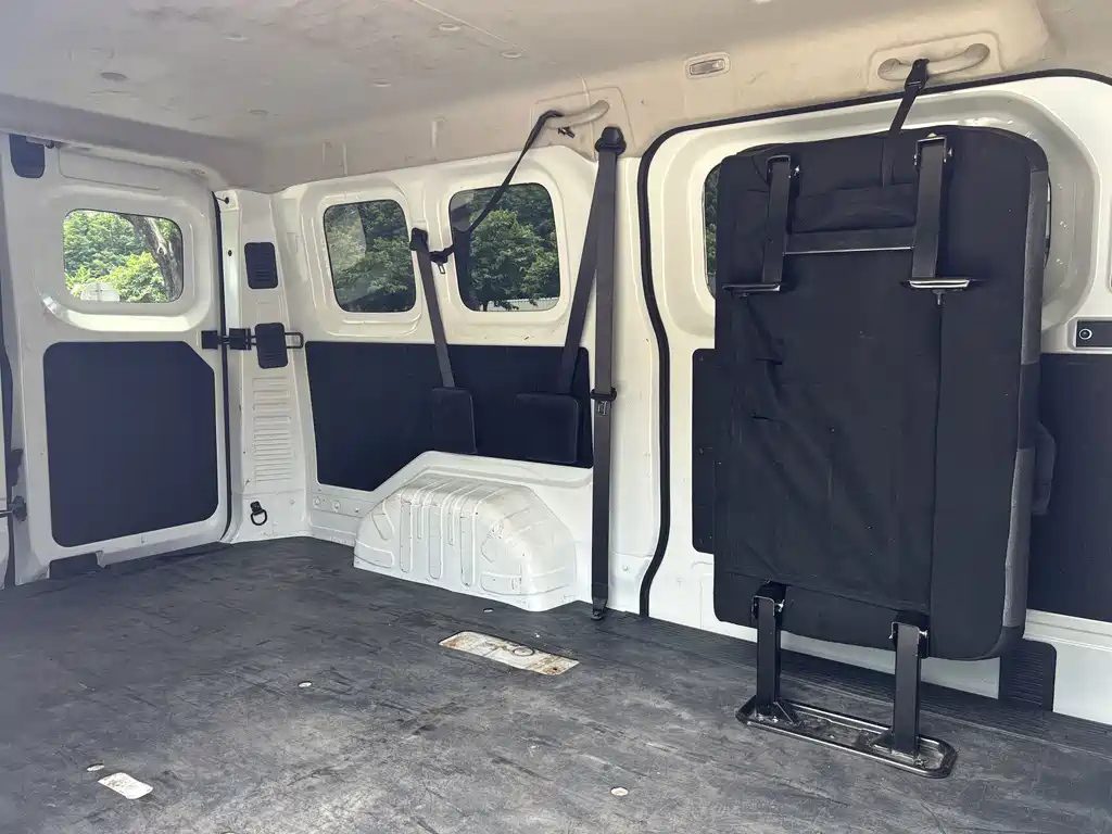 RUICHI AUTO NEW ENERGY EC75 2025 MODEL 客运 智行超充 EDITION PIONEER Ⅰ 52.16KWH — фото 3
