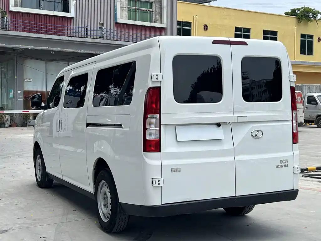RUICHI AUTO NEW ENERGY EC75 2025 MODEL 客运 智行超充 EDITION PIONEER Ⅰ 52.16KWH — фото 5