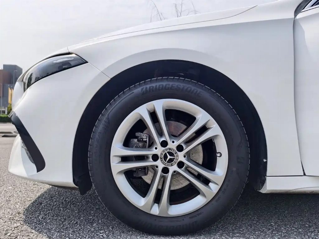 MERCEDES-BENZ A-CLASS 2023 A 180 L — фото 7