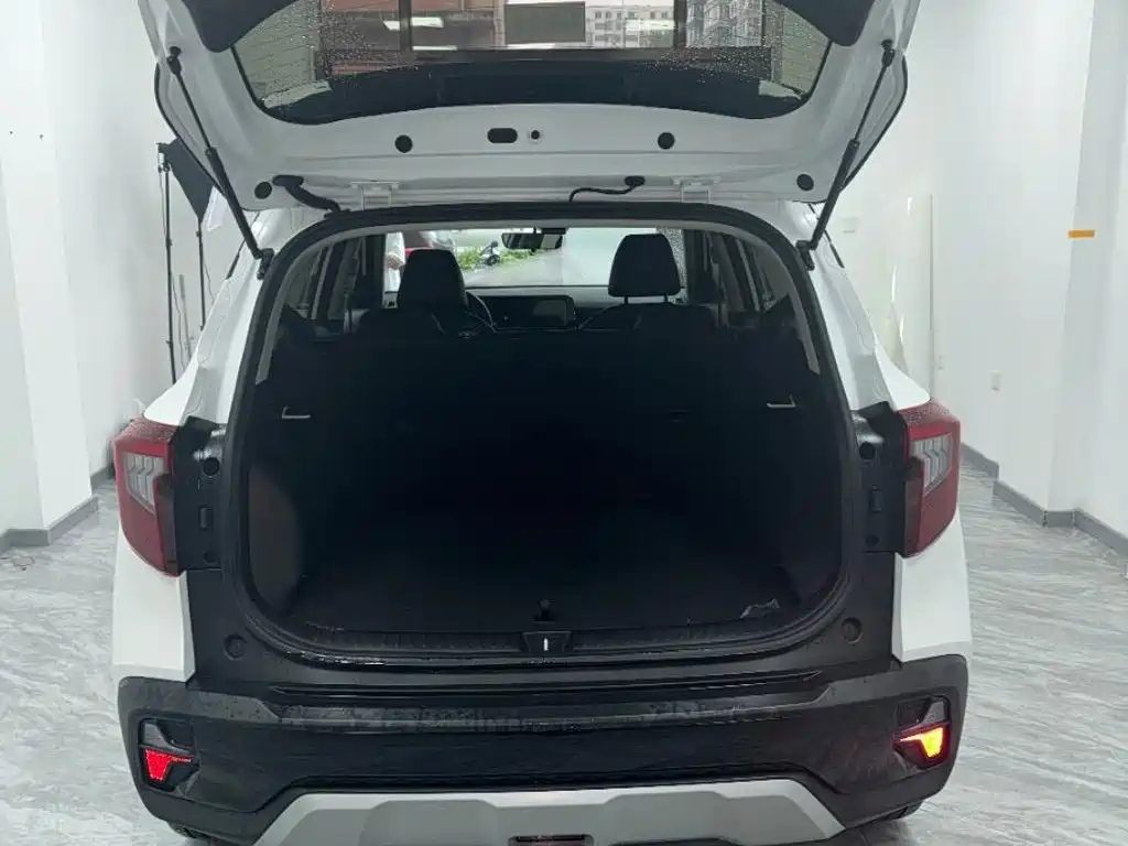 KIA SELTOS 2023 1.5L CVT DELUXE EDITION — фото 13