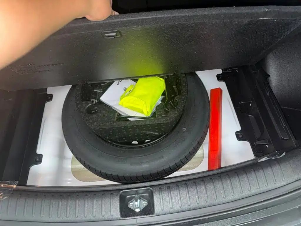 KIA SELTOS 2023 1.5L CVT DELUXE EDITION — фото 14