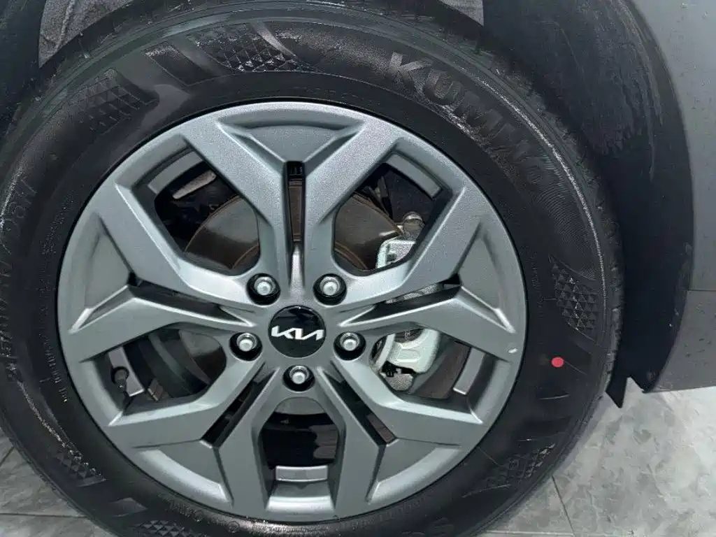 KIA SELTOS 2023 1.5L CVT DELUXE EDITION — фото 6