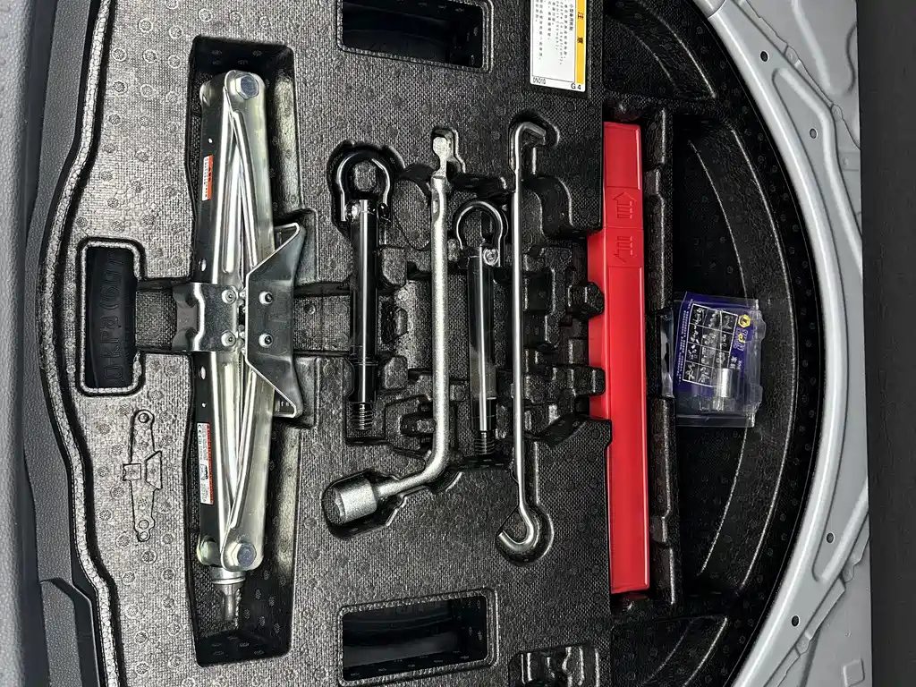 TOYOTA COROLLA 2021 1.2T S-CVT PIONEER PLUS EDITION — фото 17