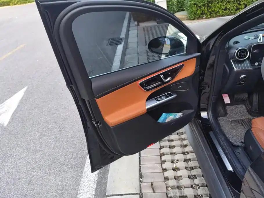 MERCEDES-BENZ GLC 2025 FACELIFT GLC 260 L 4MATIC DYNAMIC — фото 7