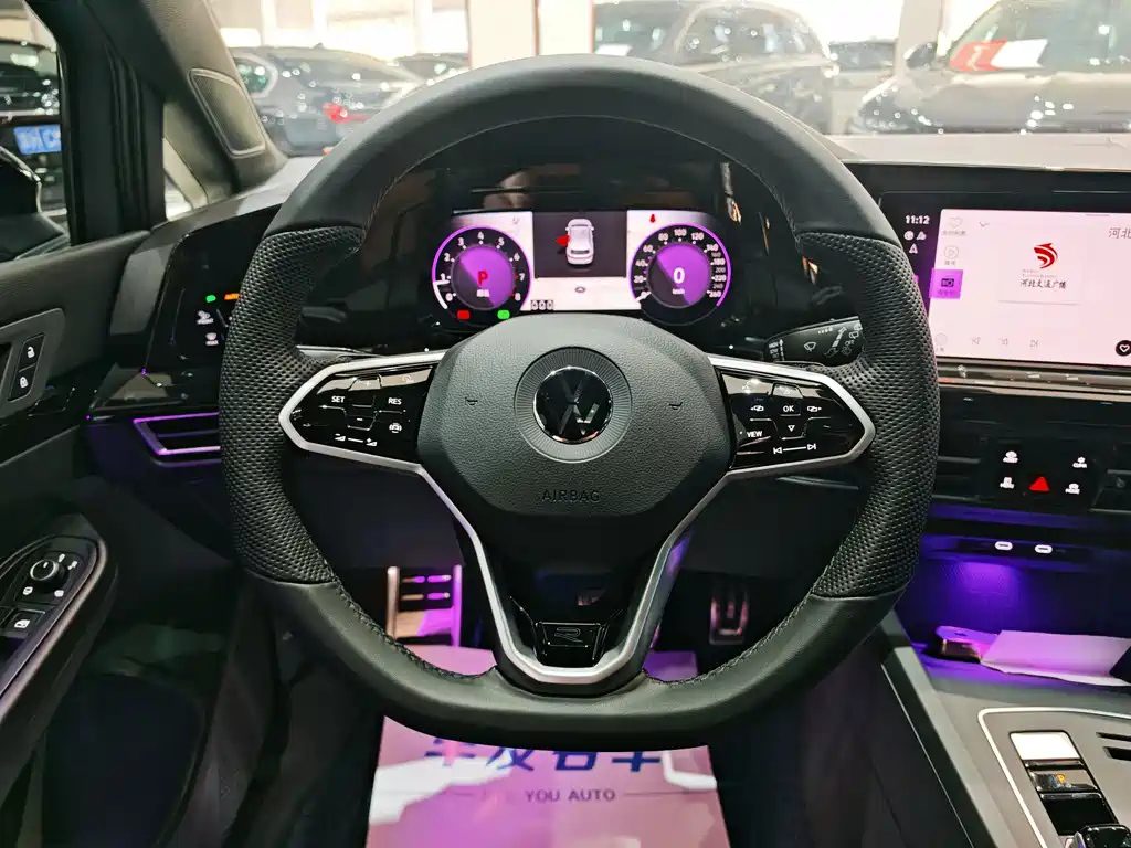 VOLKSWAGEN GOLF 2023 280TSI DSG R-LINE LITE — фото 11