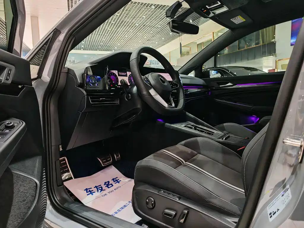 VOLKSWAGEN GOLF 2023 280TSI DSG R-LINE LITE — фото 5
