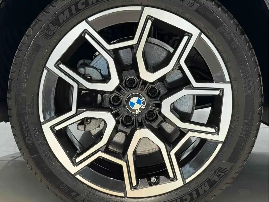 BMW X1 2024 SDRIVE25LI M SPORT SET — фото 18