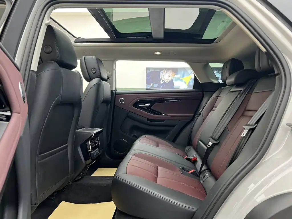 LAND ROVER RANGE ROVER EVOQUE 2026 RANGE ROVER EVOQUE L SE — фото 17