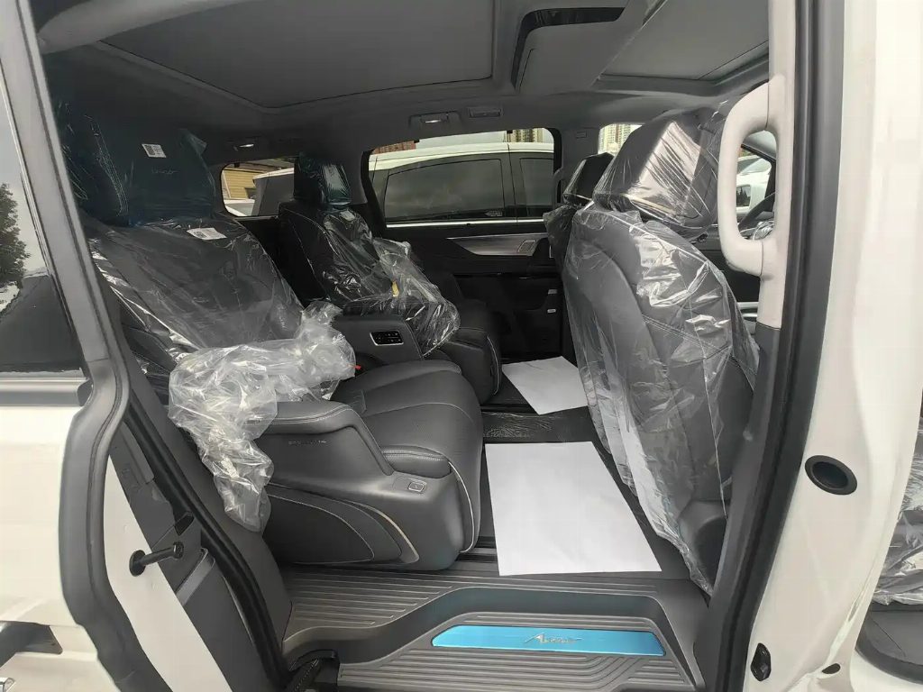 BUICK GL8 2026 陆尊 PREMIUM EDITION — фото 11
