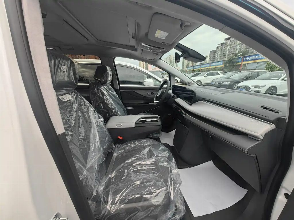 BUICK GL8 2026 陆尊 PREMIUM EDITION — фото 12