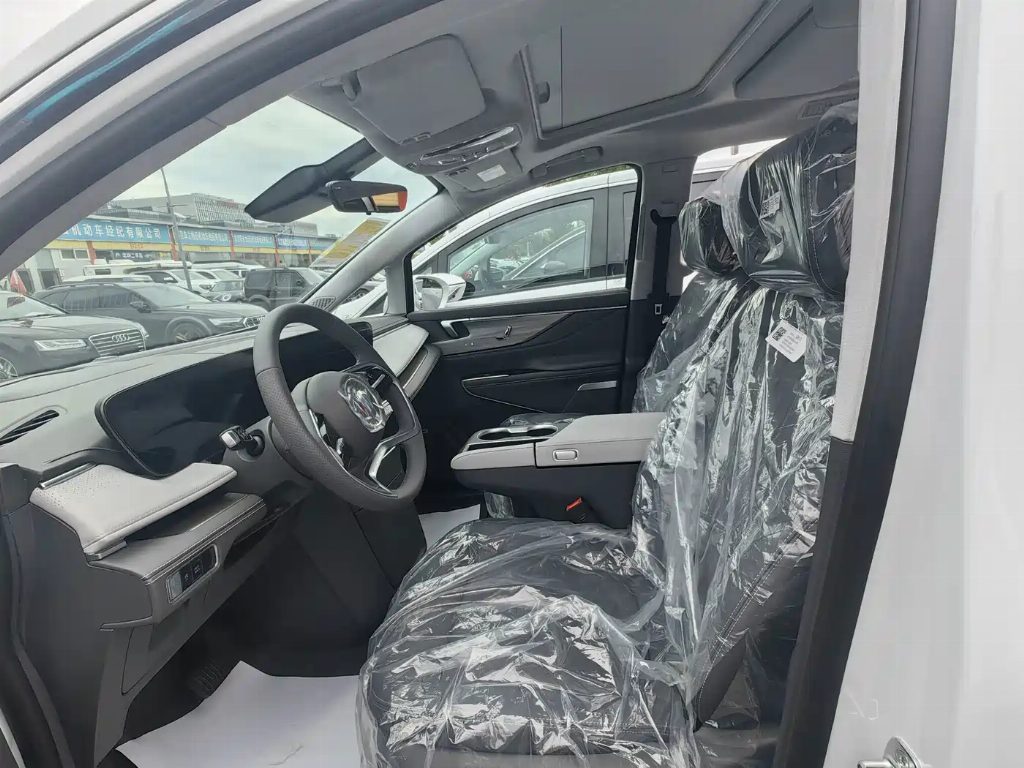 BUICK GL8 2026 陆尊 PREMIUM EDITION — фото 7