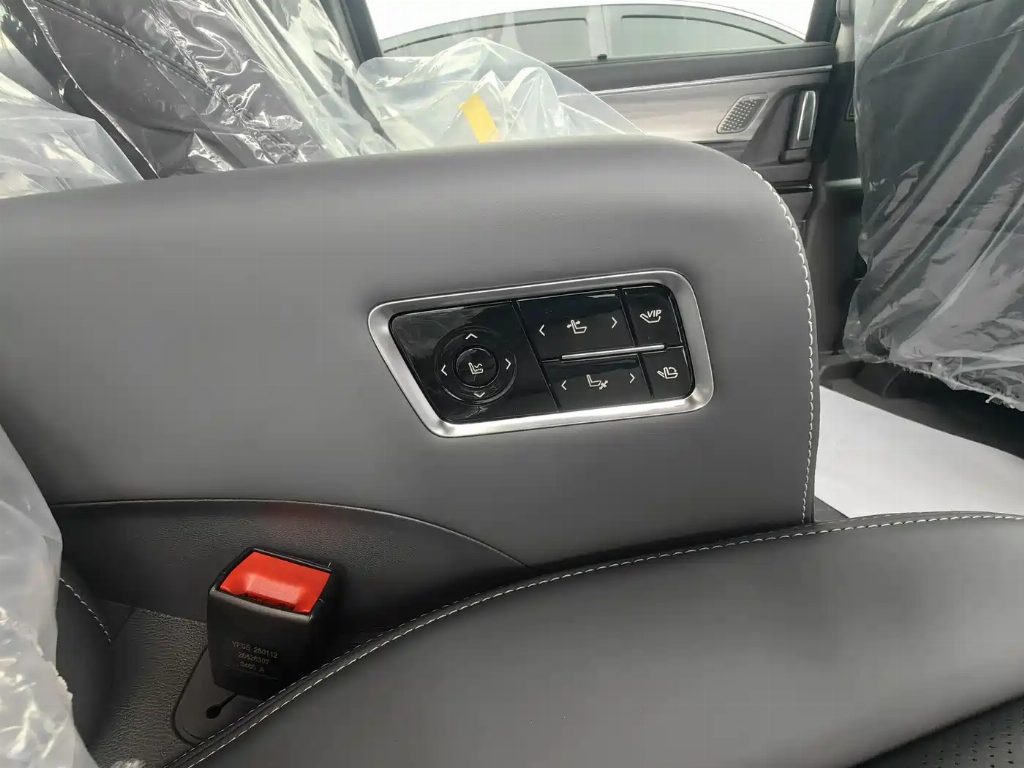 BUICK GL8 2026 陆尊 PREMIUM EDITION — фото 10