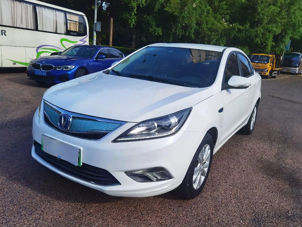 CHANGAN EADO NEW ENERGY 2018 EV300 悦享 TYPE — фото 1