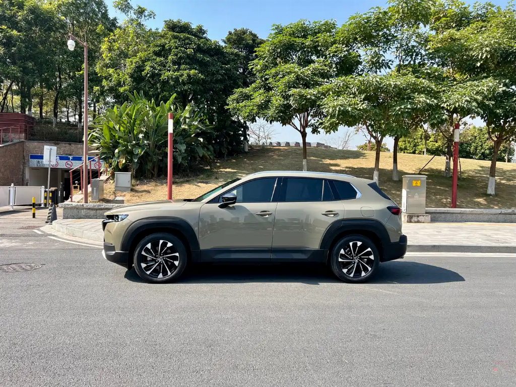 MAZDA CX-50 2023 2.5L 尊行 EDITION — фото 5