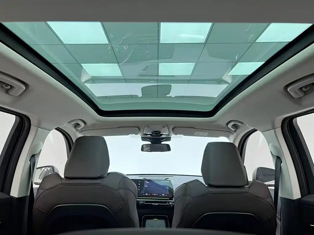 BMW X1 2023 SDRIVE20LI X设计 SET — фото 20