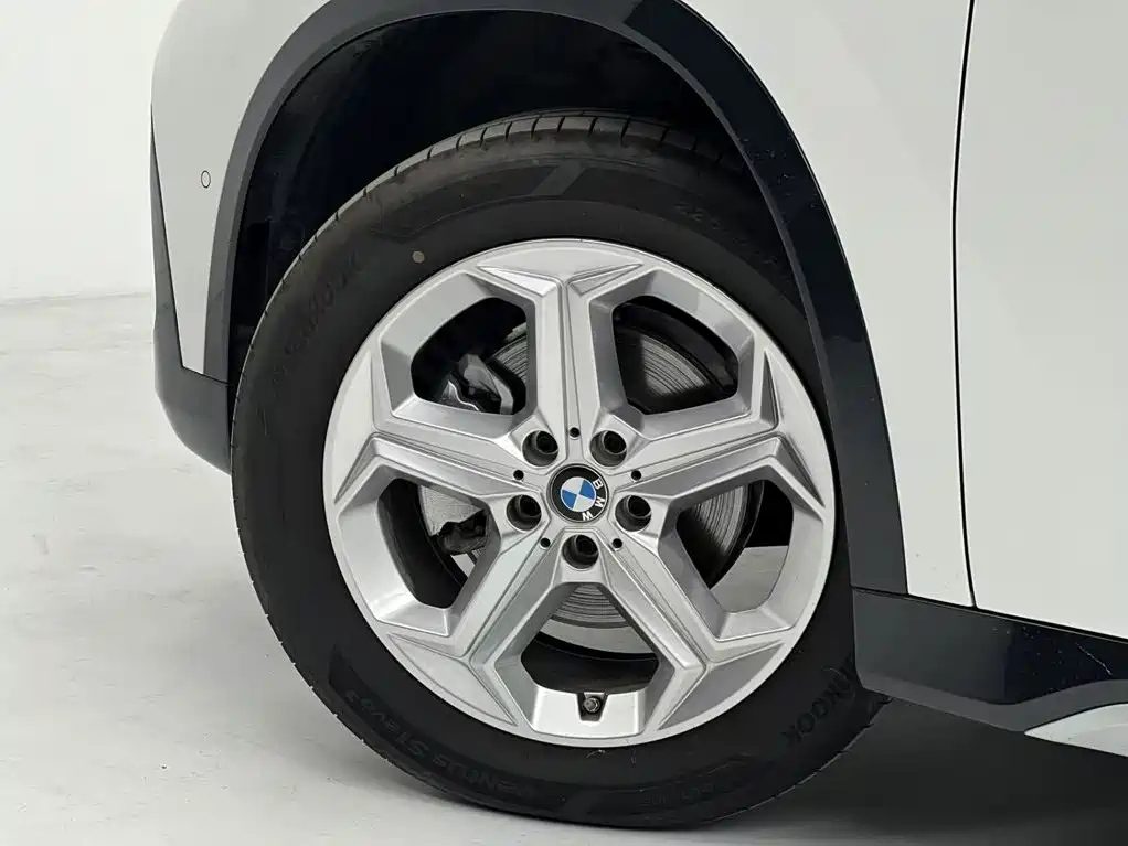 BMW X1 2023 SDRIVE20LI X设计 SET — фото 21