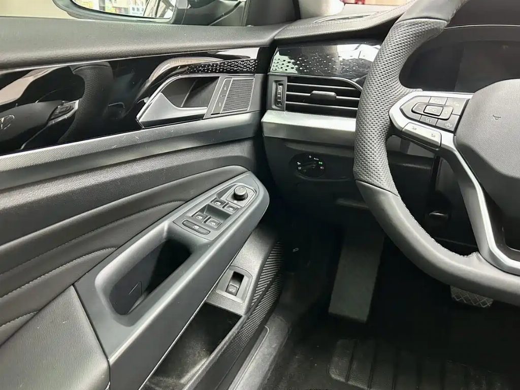 VOLKSWAGEN PASSAT 2022 280TSI ELITE EDITION — фото 19