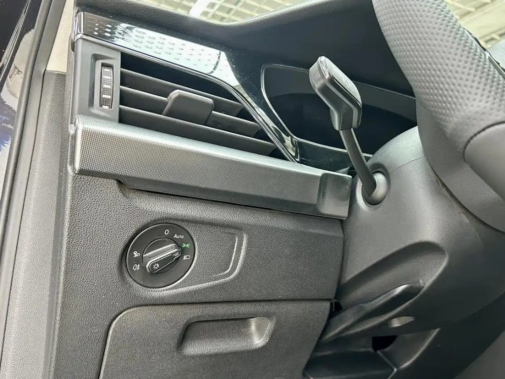 VOLKSWAGEN PASSAT 2022 280TSI ELITE EDITION — фото 20