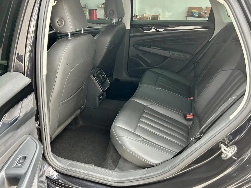 VOLKSWAGEN PASSAT 2022 280TSI ELITE EDITION — фото 9