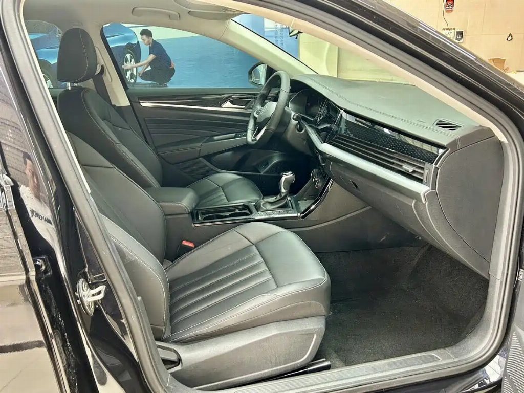 VOLKSWAGEN PASSAT 2022 280TSI ELITE EDITION — фото 10