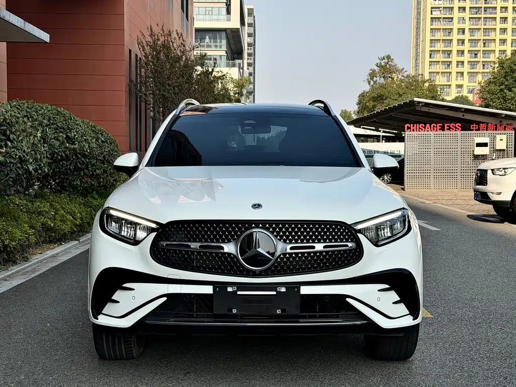 MERCEDES-BENZ GLC 2024 GLC 260 L 4MATIC DYNAMIC 5 SEATS — фото 2