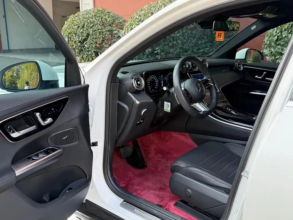 MERCEDES-BENZ GLC 2024 GLC 260 L 4MATIC DYNAMIC 5 SEATS — фото 4
