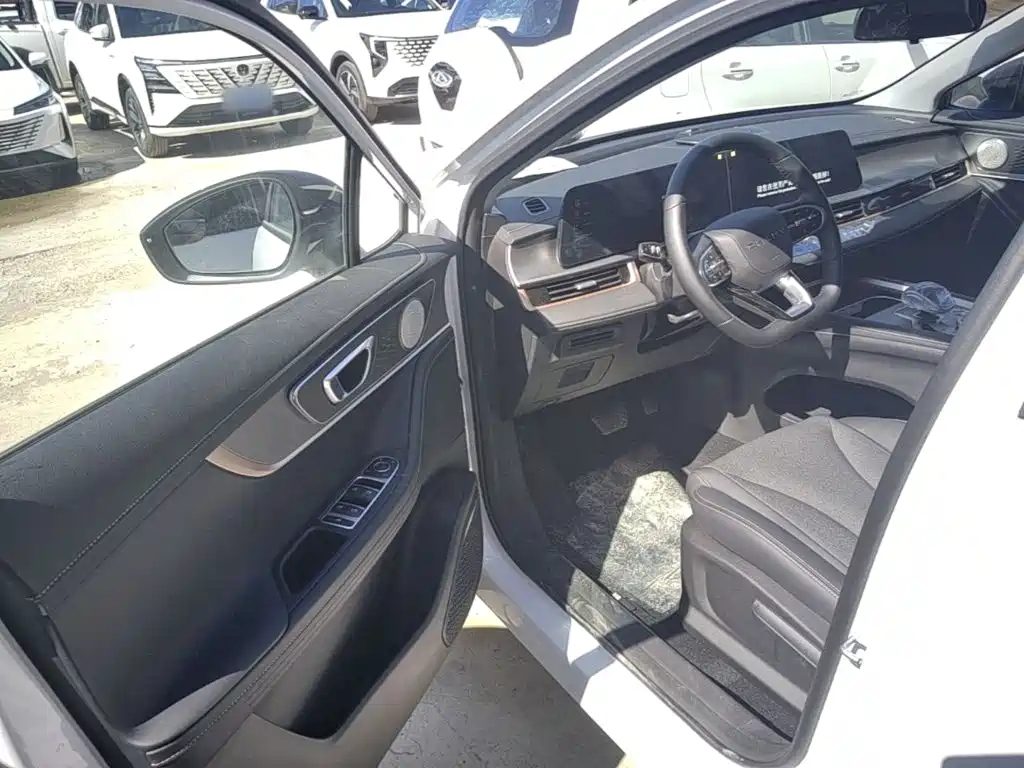 CHERY TIGGO 5X 2025 HIGH ENERGY EDITION 1.5T CVT COMFORT — фото 16
