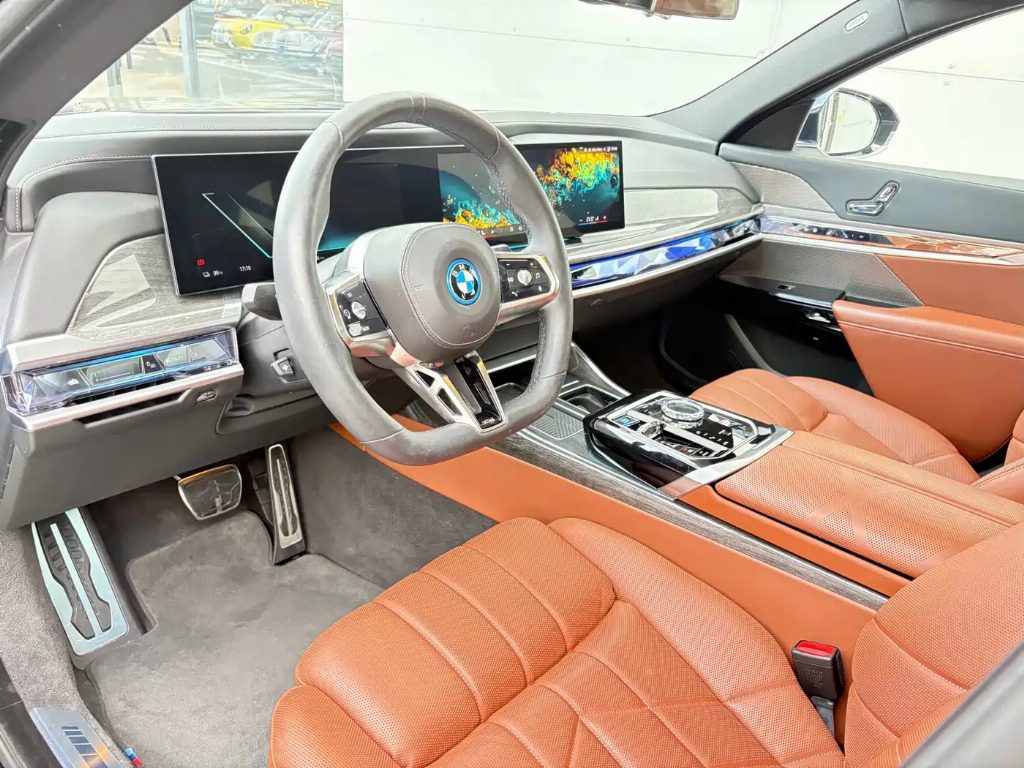 BMW I7 2023 EDRIVE50L ENJOY M SPORT SET — фото 11