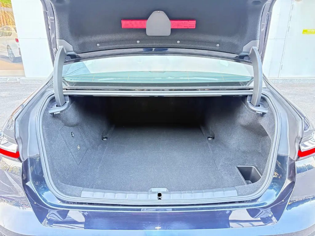 BMW I7 2023 EDRIVE50L ENJOY M SPORT SET — фото 21