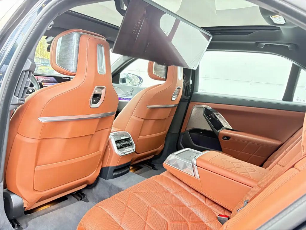BMW I7 2023 EDRIVE50L ENJOY M SPORT SET — фото 4