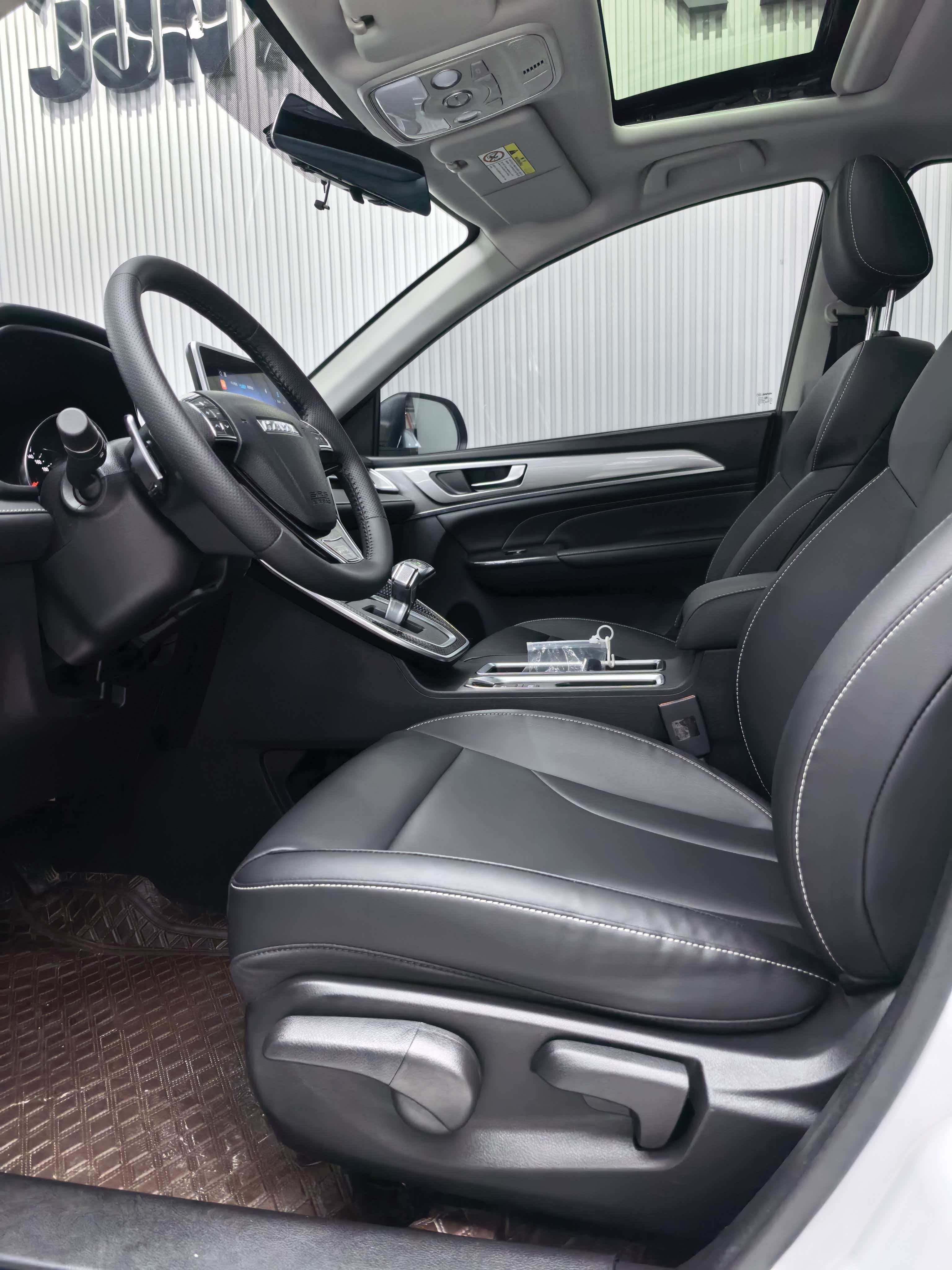 HAVAL M6 2023 PLUS 1.5T DCT LUXURY SMART LINK TYPE — фото 16