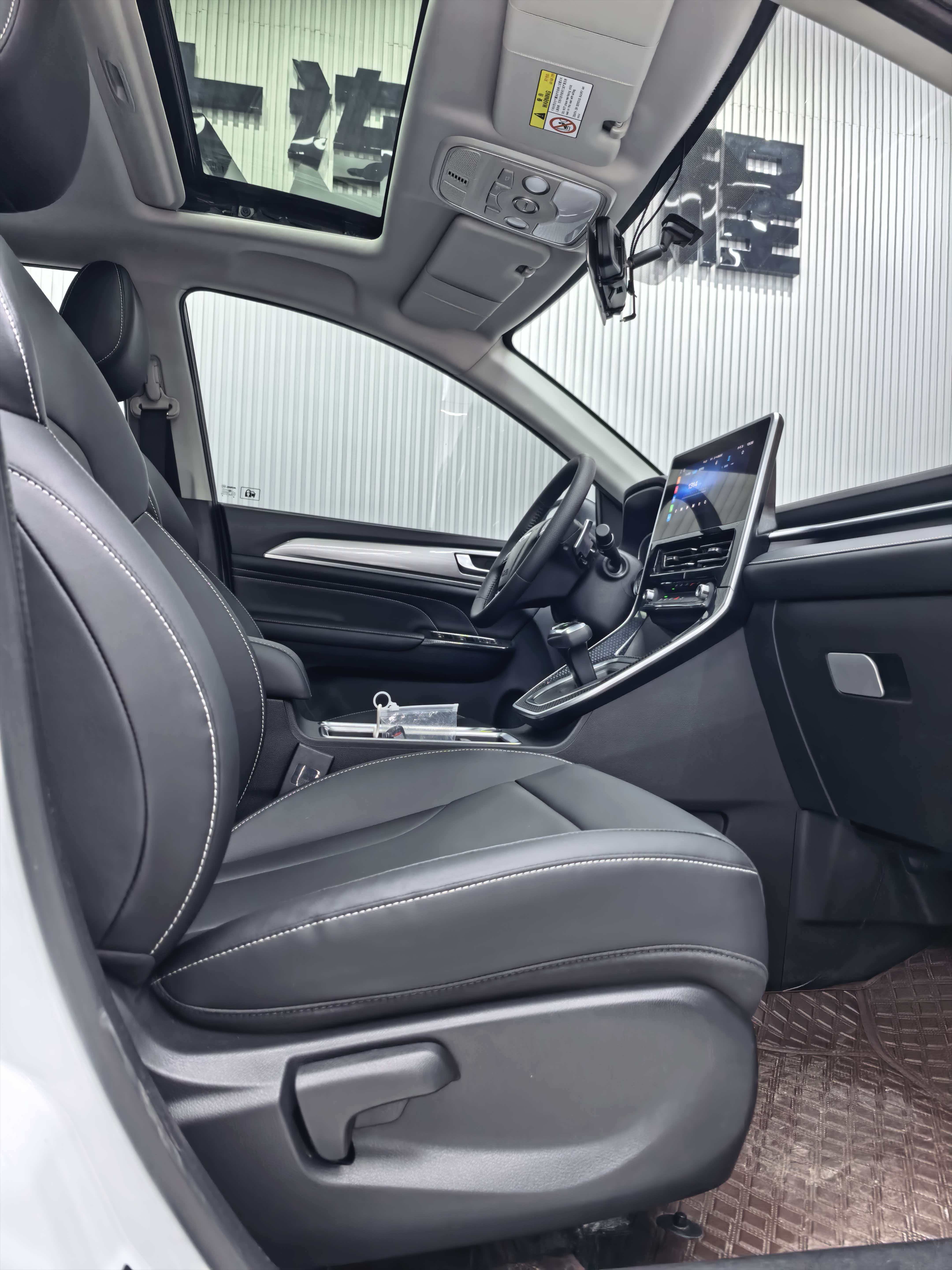 HAVAL M6 2023 PLUS 1.5T DCT LUXURY SMART LINK TYPE — фото 14
