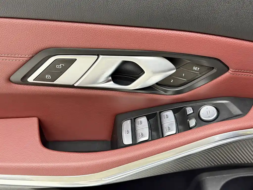 BMW 3 SERIES 2023 320LI M SPORT SET — фото 17