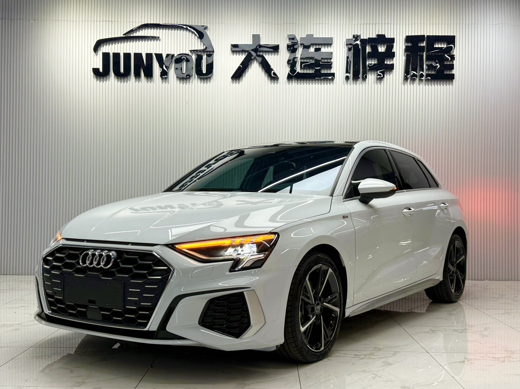 AUDI A3 2023 MODEL FACELIFT SPORTBACK 35 TFSI FASHION SPORT TYPE — фото 1
