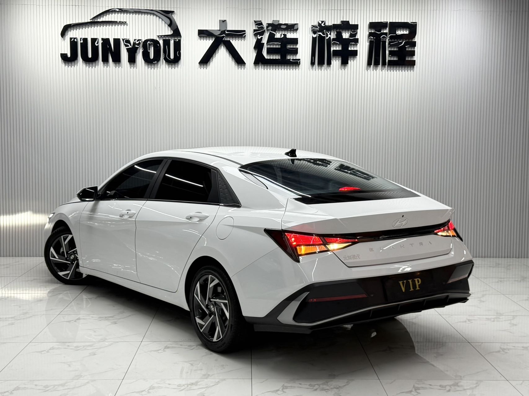 HYUNDAI ELANTRA 2023 1.5L CVT GLX ELITE EDITION — фото 3