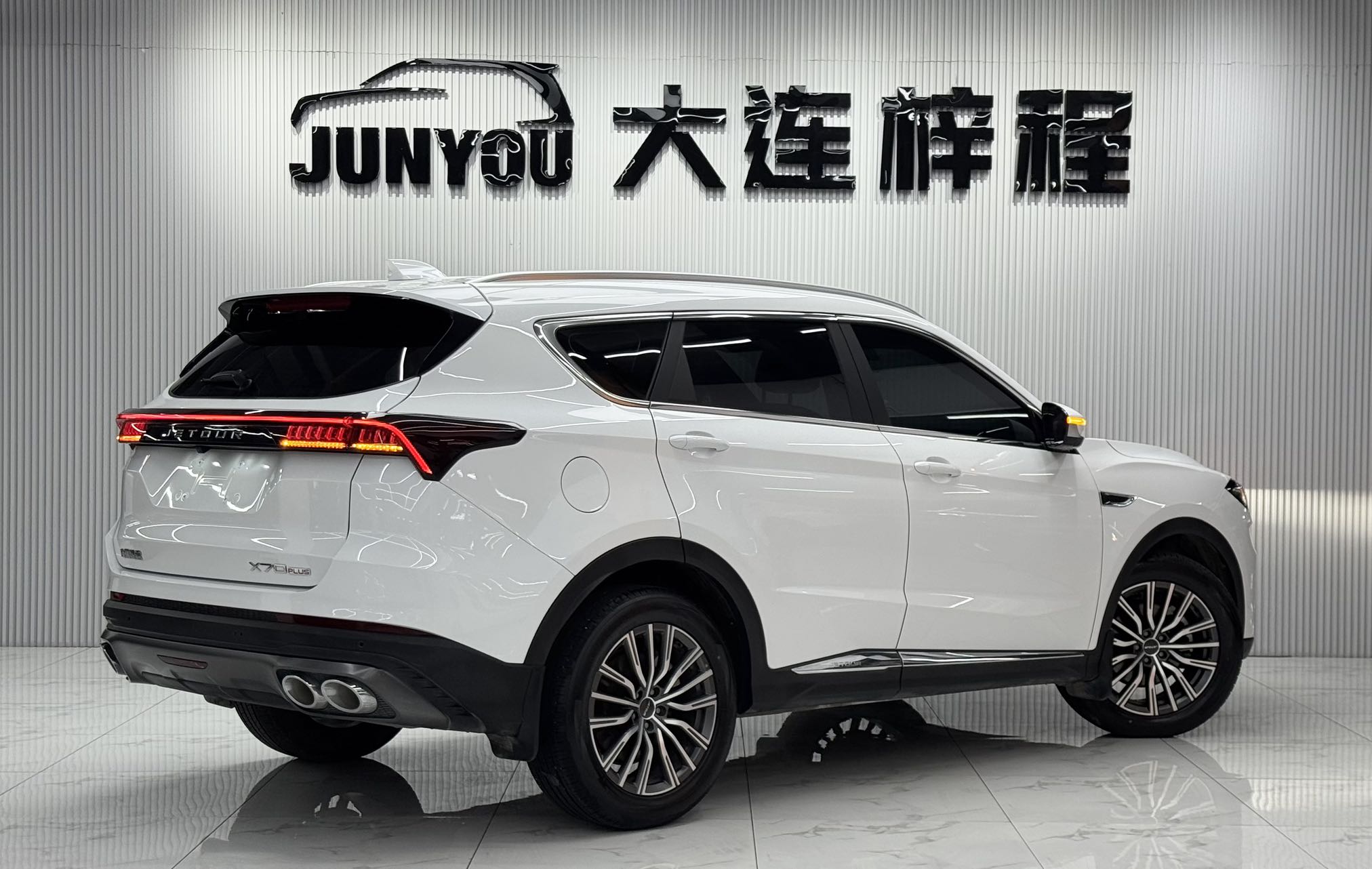 JETOUR X70 PLUS 2023 1.5T DCT勇者PLUS 5 SEATS — фото 4