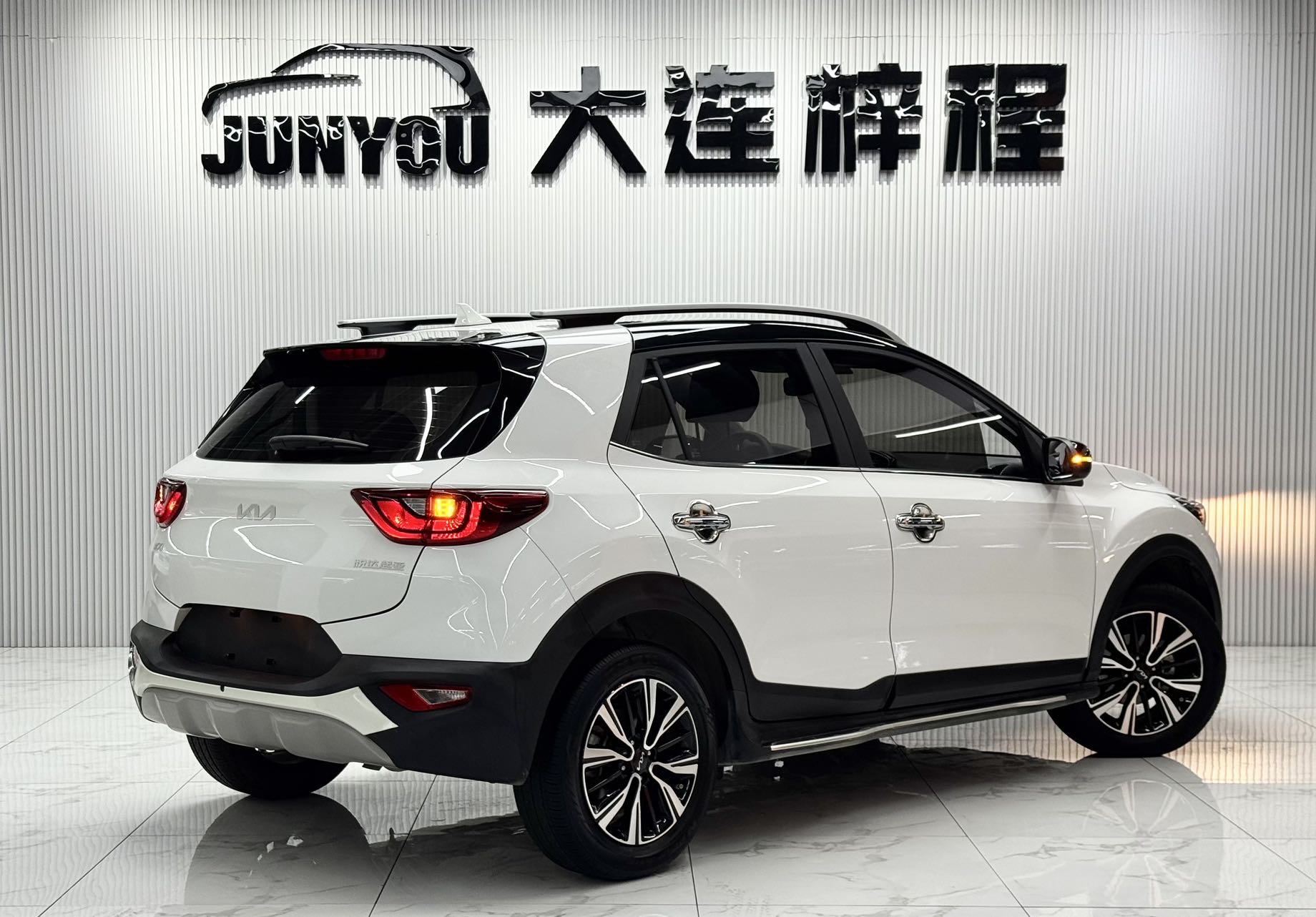 KIA KX1 2021 1.4L CVT趣享 SUNROOF 款 — фото 6