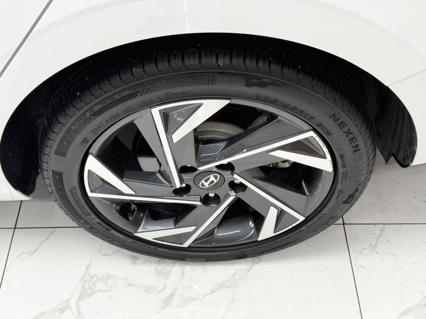 HYUNDAI ELANTRA 2023 1.5L CVT GLX ELITE EDITION — фото 11