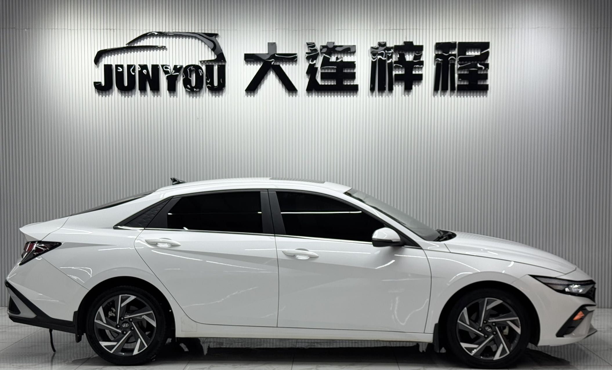 HYUNDAI ELANTRA 2023 1.5L CVT GLX ELITE EDITION — фото 8
