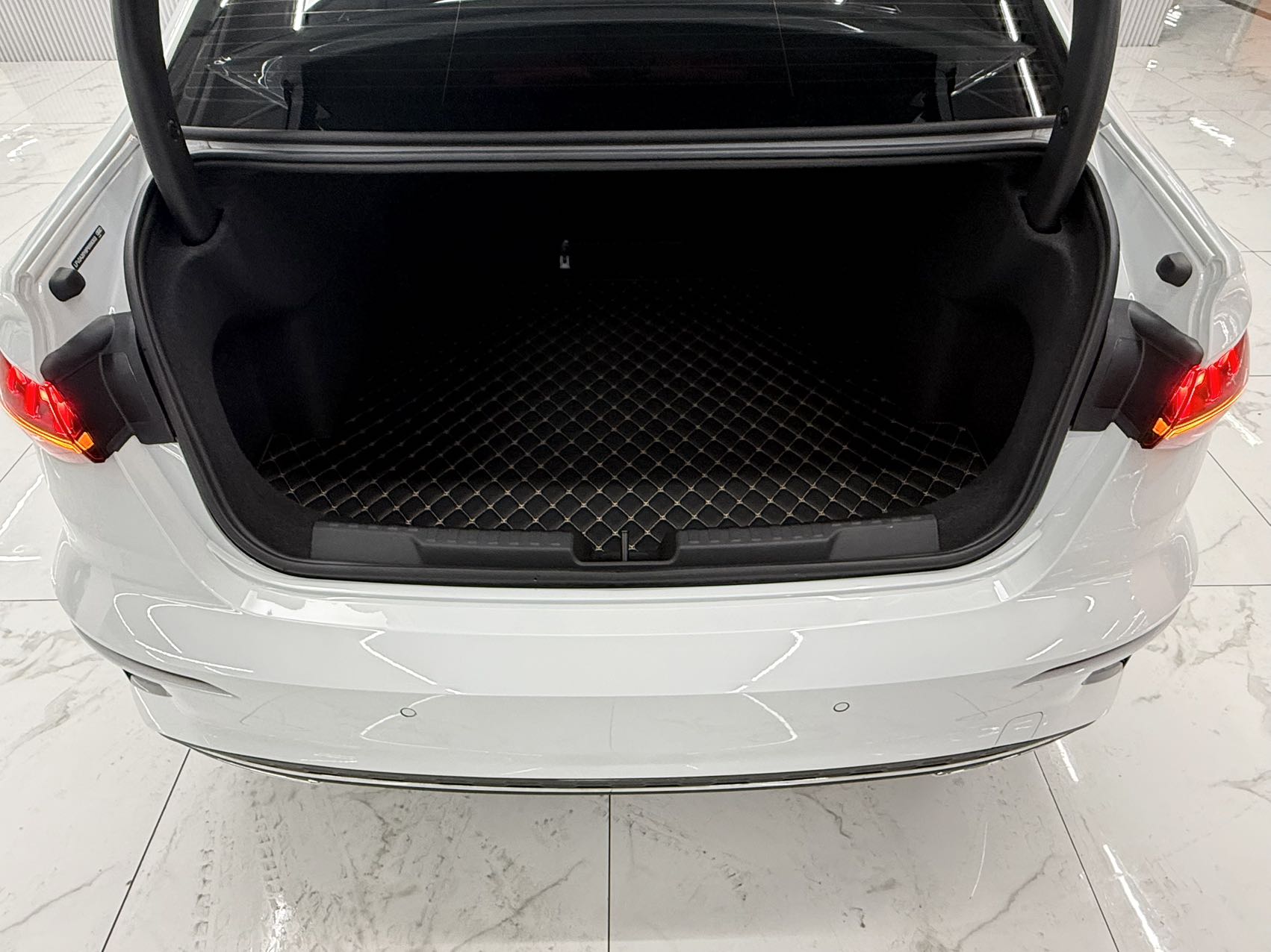 AUDI A3 2023 MODEL FACELIFT A3L LIMOUSINE 35 TFSI FASHION SPORT TYPE — фото 13