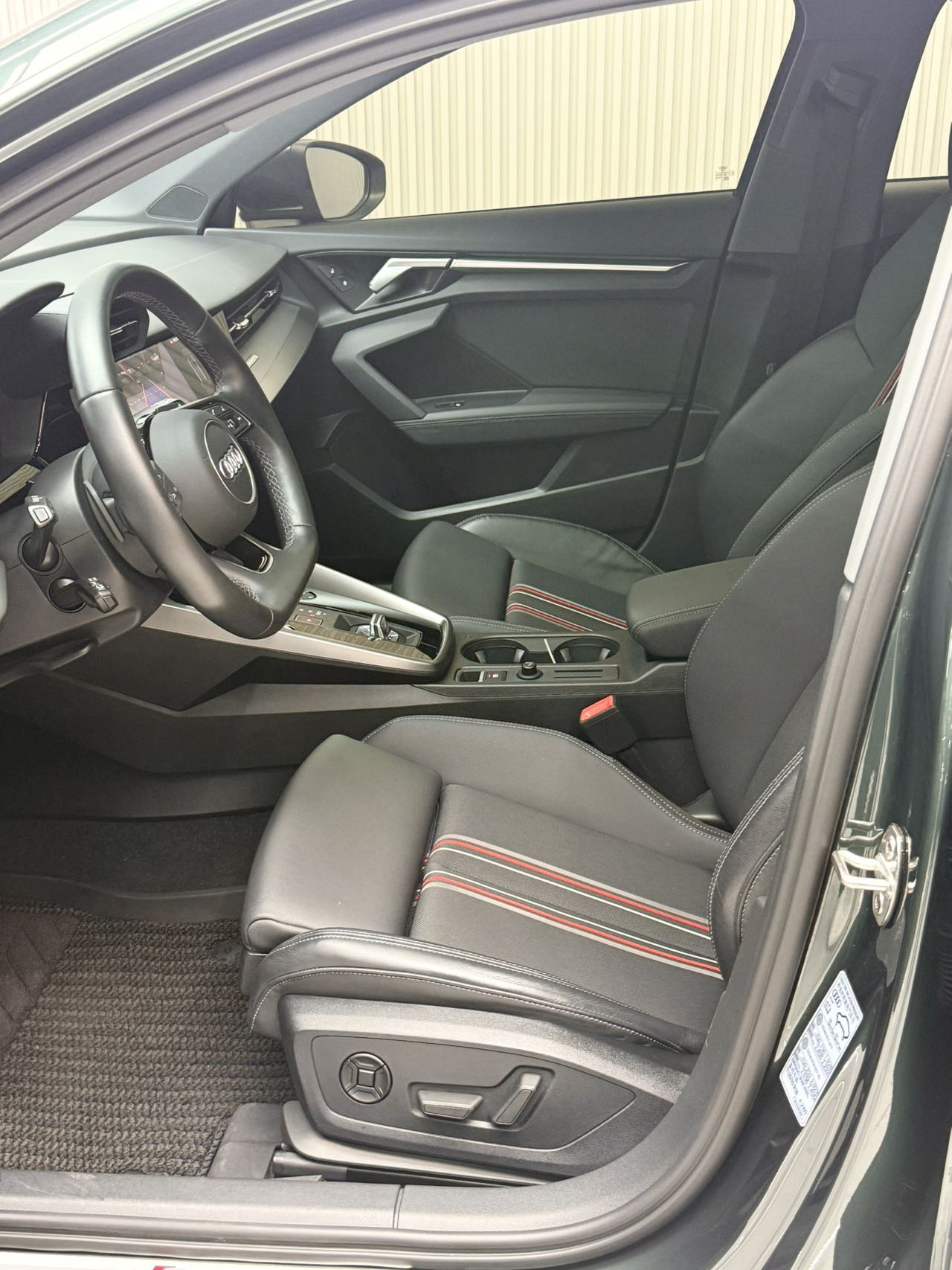 AUDI A3 2023 MODEL SPORTBACK 35 TFSI FASHION SPORT TYPE — фото 16