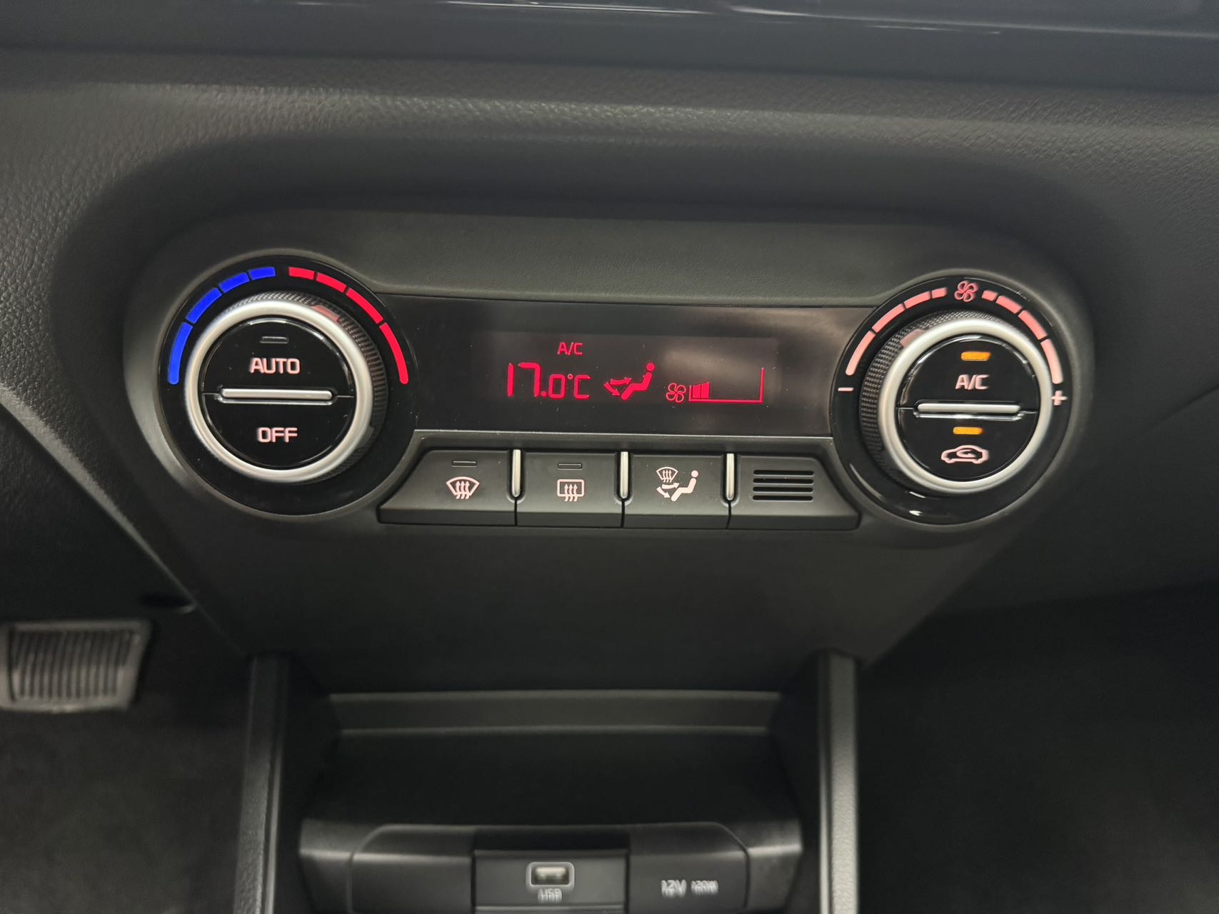 KIA KX1 2021 1.4L CVT趣享 SUNROOF 款 — фото 18